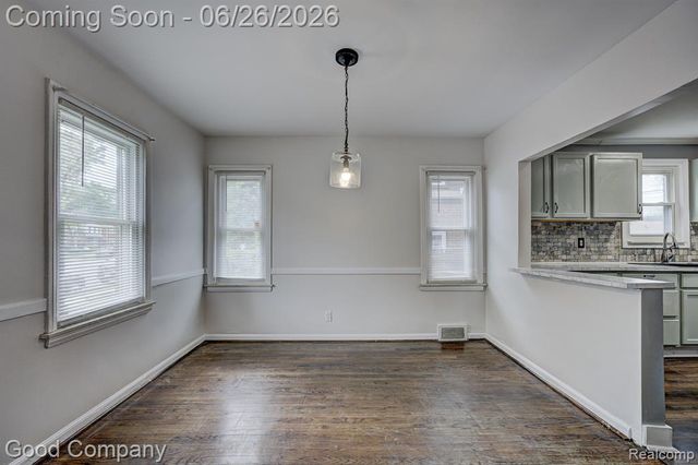 20259 Warrington Drive, Detroit, MI 48221