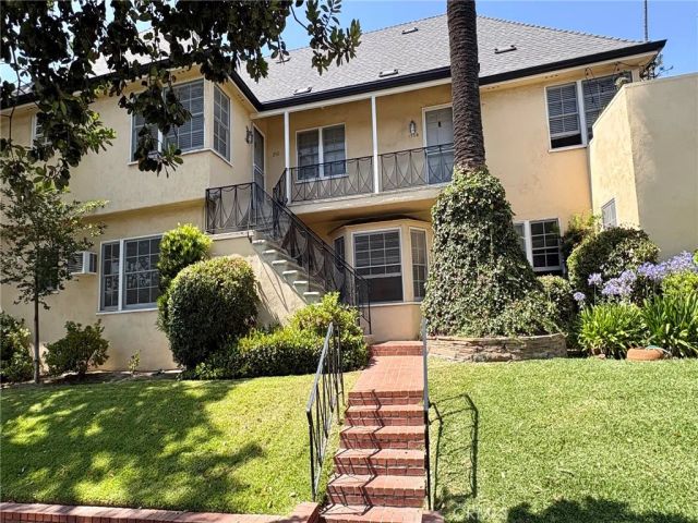 1744 Huntington Drive, South Pasadena, CA 91030