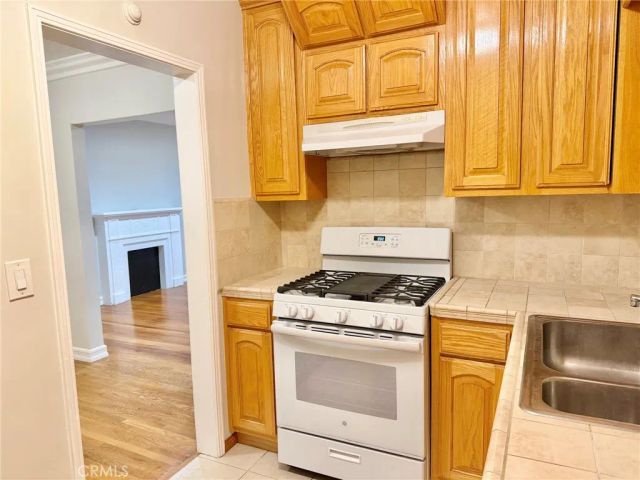1744 Huntington Drive, South Pasadena, CA 91030