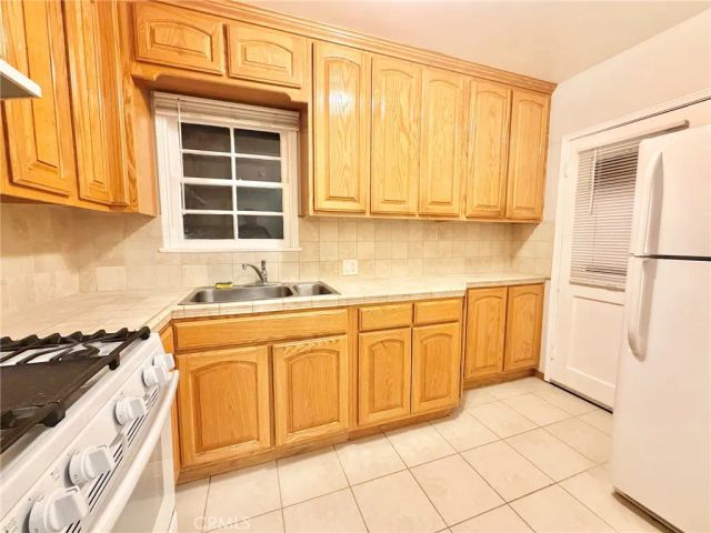 1744 Huntington Drive, South Pasadena, CA 91030
