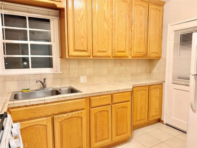 1744 Huntington Drive, South Pasadena, CA 91030