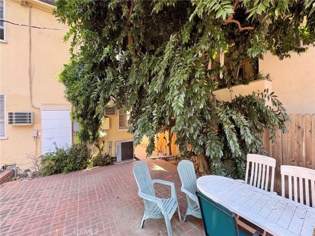 1744 Huntington Drive, South Pasadena, CA 91030
