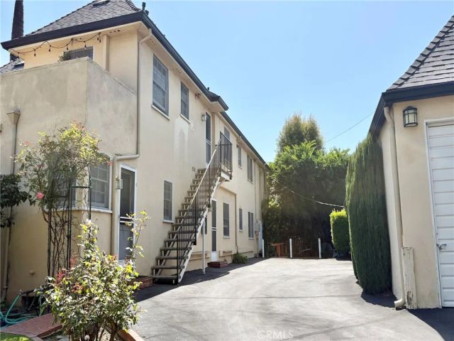 1744 Huntington Drive, South Pasadena, CA 91030