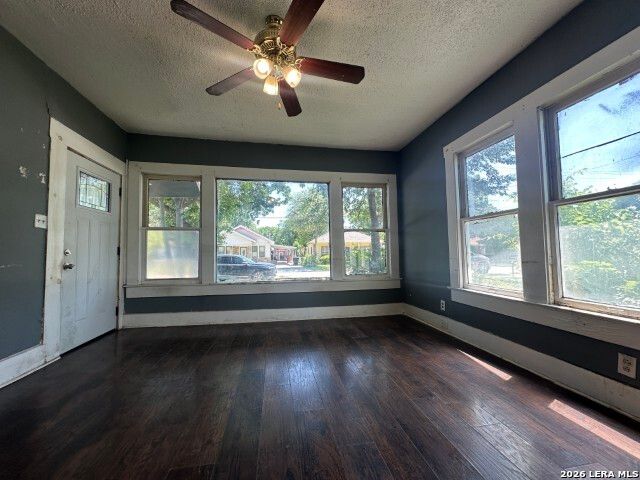 423 Barrett Place, San Antonio, TX 78225