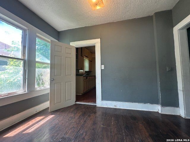 423 Barrett Place, San Antonio, TX 78225