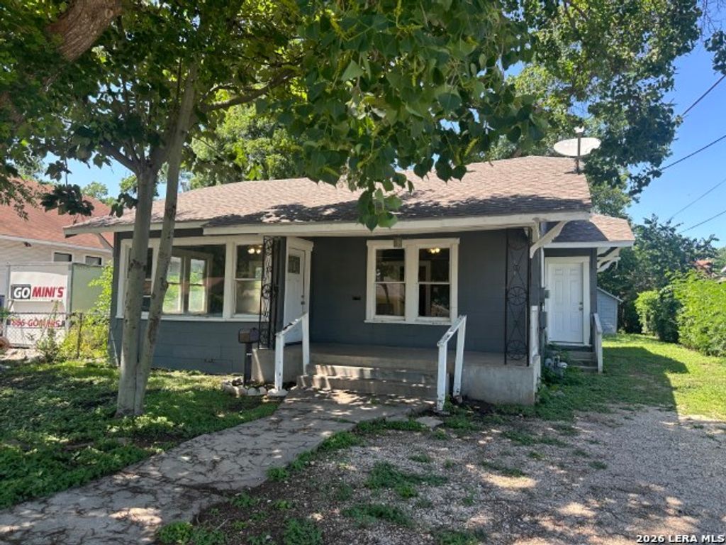423 Barrett Place, San Antonio, TX 78225