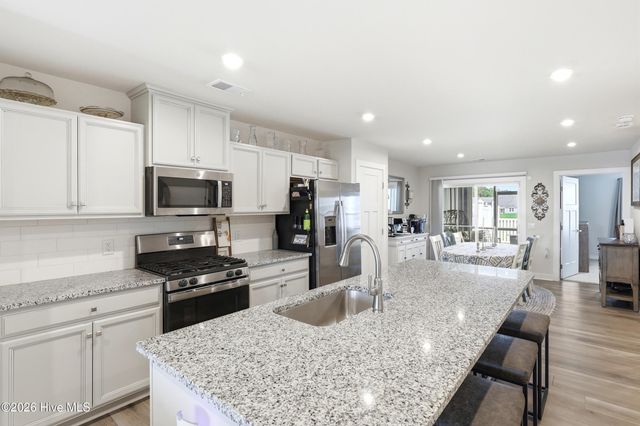 3306 Primrose Drive, Leland, NC 28451