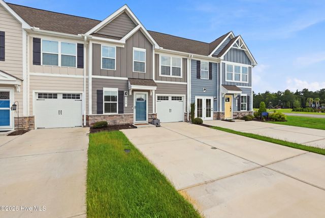 3306 Primrose Drive, Leland, NC 28451