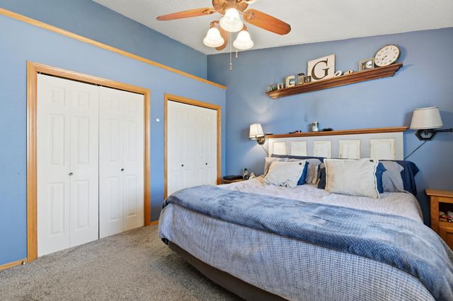 4044 Farmstead St, Bel Aire, KS 67220