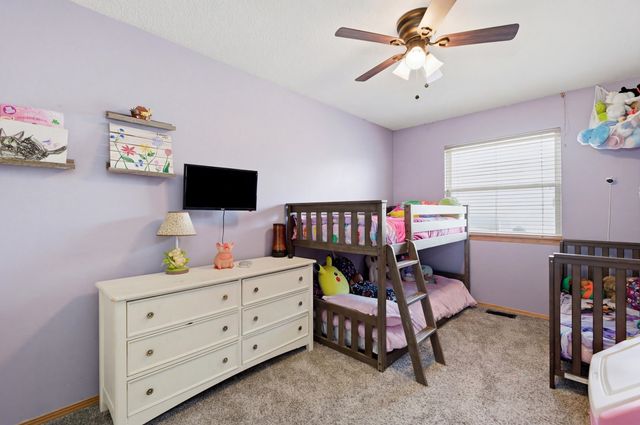 4044 Farmstead St, Bel Aire, KS 67220