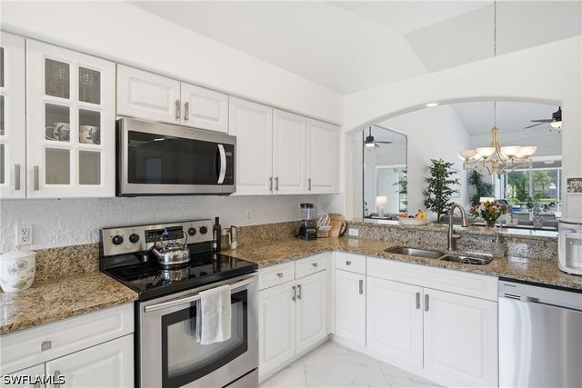 8018 Tauren CT, Naples, FL 34119