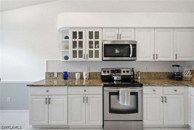 8018 Tauren CT, Naples, FL 34119