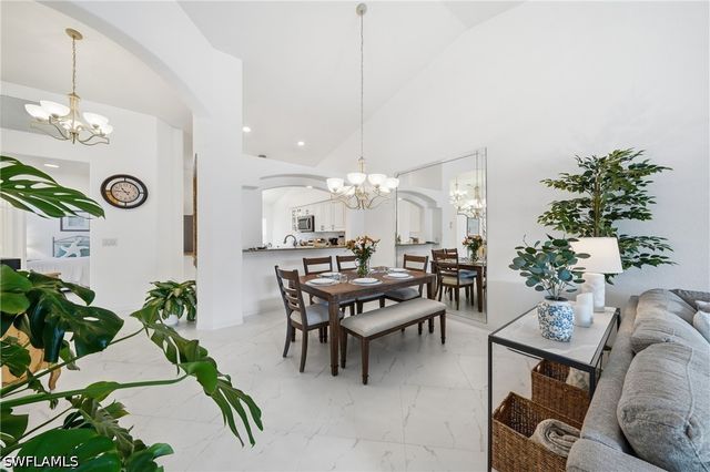 8018 Tauren CT, Naples, FL 34119