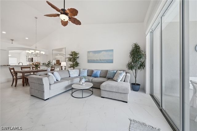 8018 Tauren CT, Naples, FL 34119