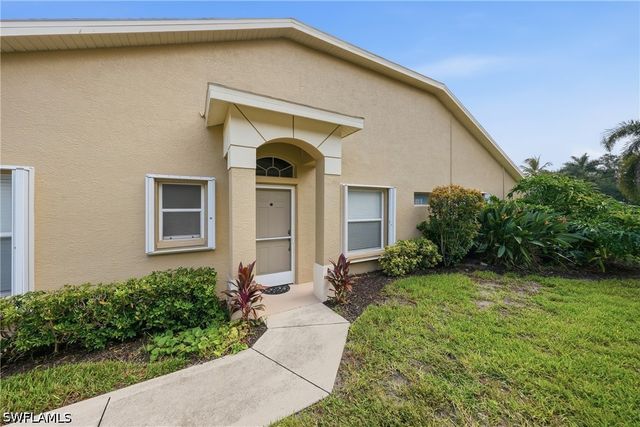 8018 Tauren CT, Naples, FL 34119