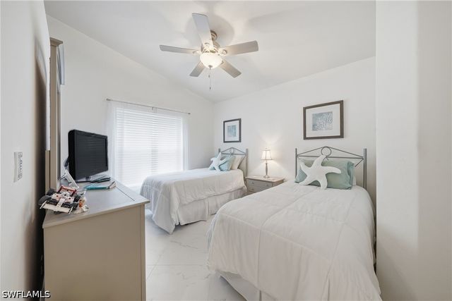 8018 Tauren CT, Naples, FL 34119