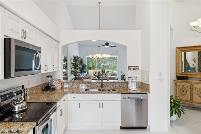 8018 Tauren CT, Naples, FL 34119