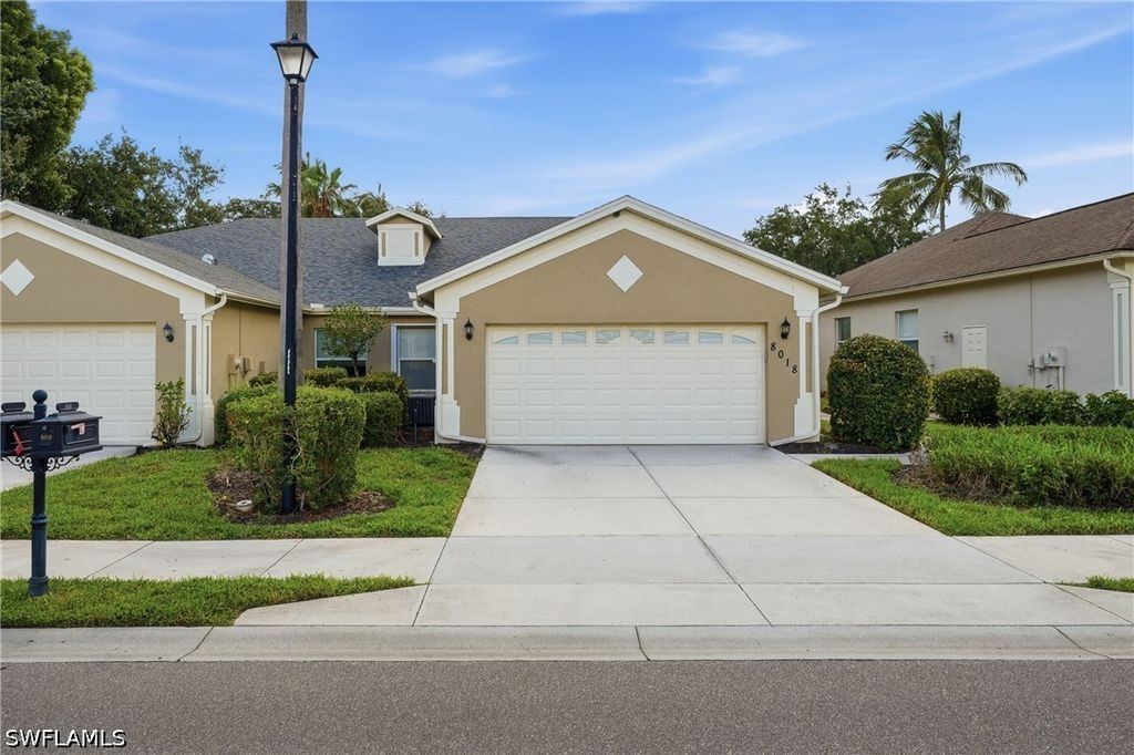 8018 Tauren CT, Naples, FL 34119