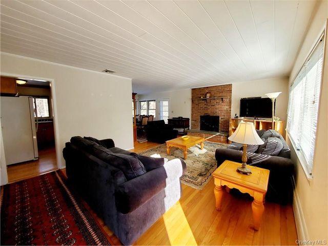 215 Harriman Road, Irvington, NY 10533