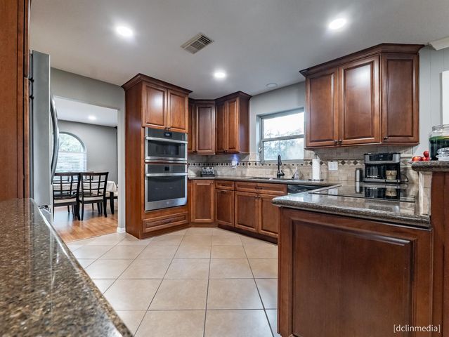 1711 Palomino Lane, Kingwood, TX 77339