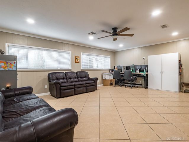 1711 Palomino Lane, Kingwood, TX 77339