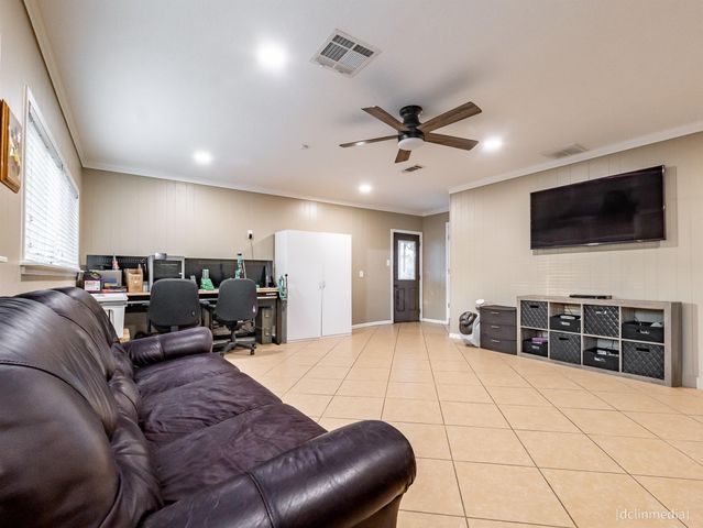 1711 Palomino Lane, Kingwood, TX 77339