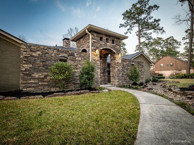 1711 Palomino Lane, Kingwood, TX 77339