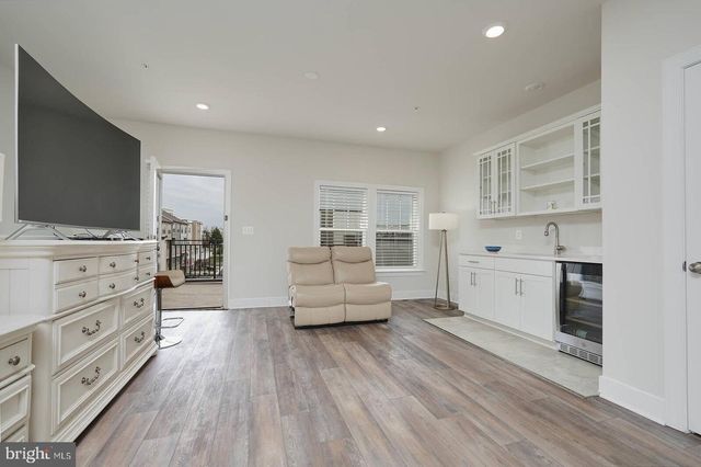 929 ROCKWELL AVE, Gaithersburg, MD 20878