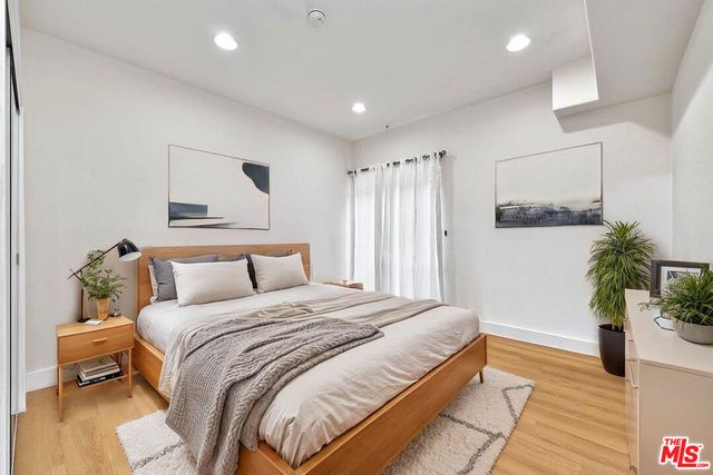 2321 W 10th Street 102, Los Angeles, CA 90006