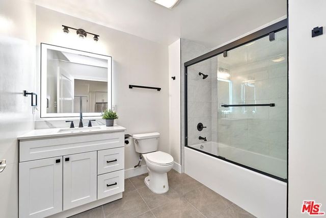 2321 W 10th Street 102, Los Angeles, CA 90006