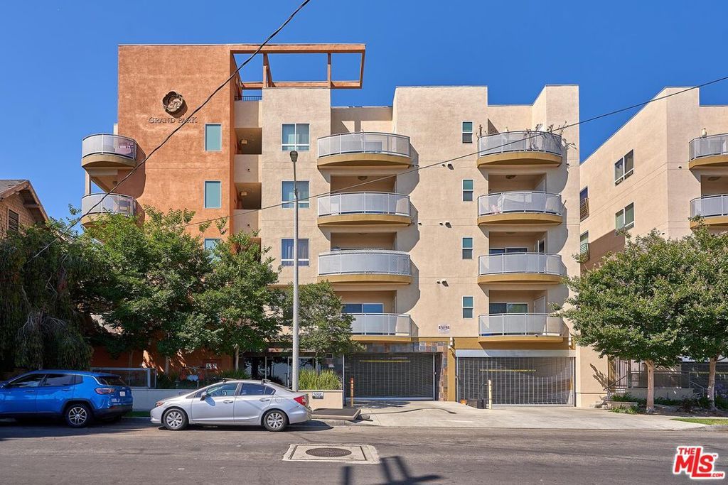 2321 W 10th Street 102, Los Angeles, CA 90006