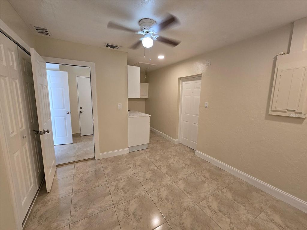 Image 18 of property listing at 1417 CORNELIA AVENUE, Sebring, FL 33870