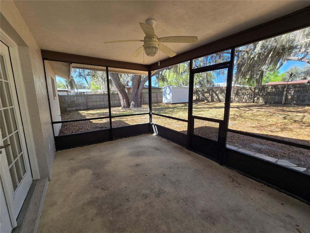 Image 23 of property listing at 1417 CORNELIA AVENUE, Sebring, FL 33870