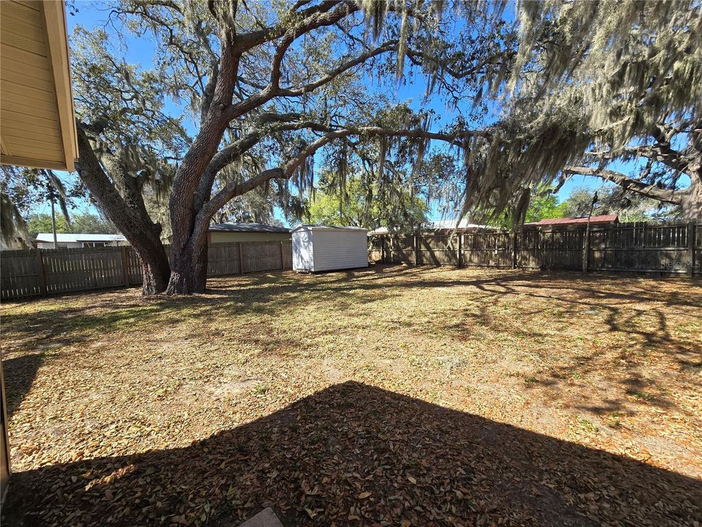 Image 24 of property listing at 1417 CORNELIA AVENUE, Sebring, FL 33870
