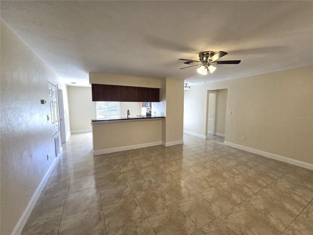 Image 5 of property listing at 1417 CORNELIA AVENUE, Sebring, FL 33870