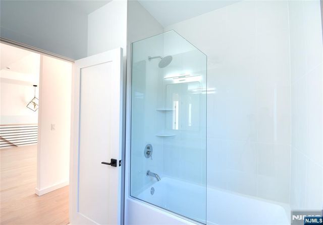 35 Henry Avenue 2nd Floor, Palisades Park, NJ 07650