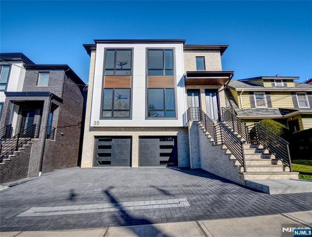 35 Henry Avenue 2nd Floor, Palisades Park, NJ 07650