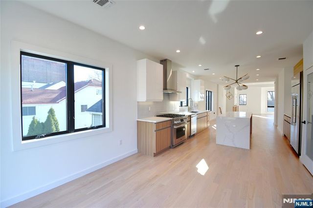 35 Henry Avenue 2nd Floor, Palisades Park, NJ 07650