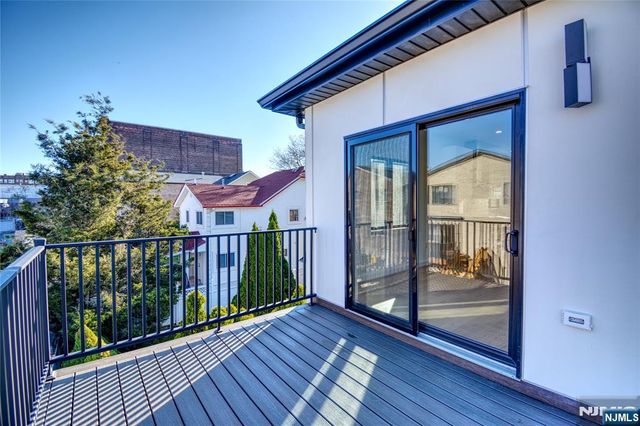 35 Henry Avenue 2nd Floor, Palisades Park, NJ 07650