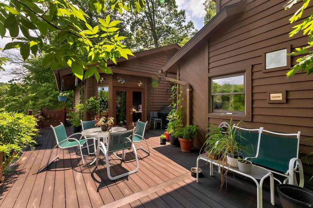 396 Lake Indian Hills Circle, Carbondale, IL 62902