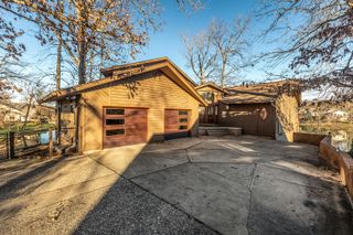 396 Lake Indian Hills Circle, Carbondale, IL 62902