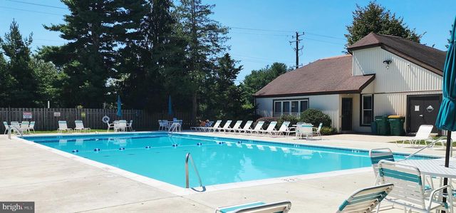 3 COLCHESTER PL, Newtown, PA 18940