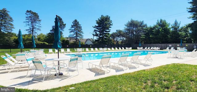 3 COLCHESTER PL, Newtown, PA 18940