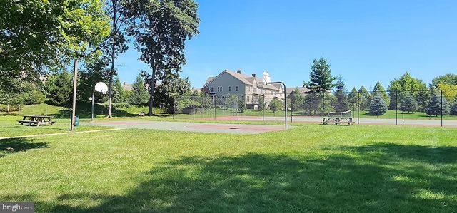 3 COLCHESTER PL, Newtown, PA 18940