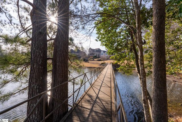 126 Chestnut Pond Lane, Simpsonville, SC 29681