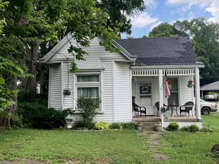 715 E College Street, Georgetown, KY 40324