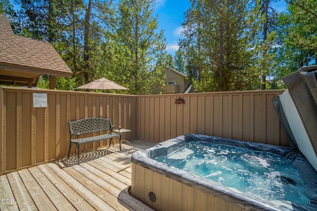 57641 Splitrock Lane 2, Sunriver, OR 97707