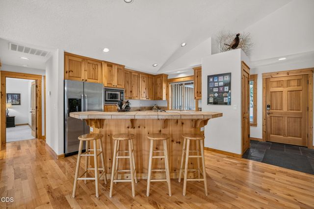 57641 Splitrock Lane 2, Sunriver, OR 97707