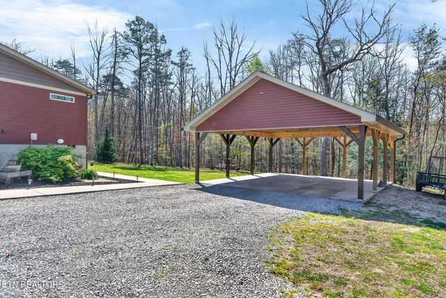 247 Hayden Lane, Grimsley, TN 38565