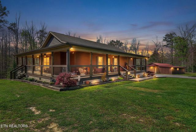247 Hayden Lane, Grimsley, TN 38565